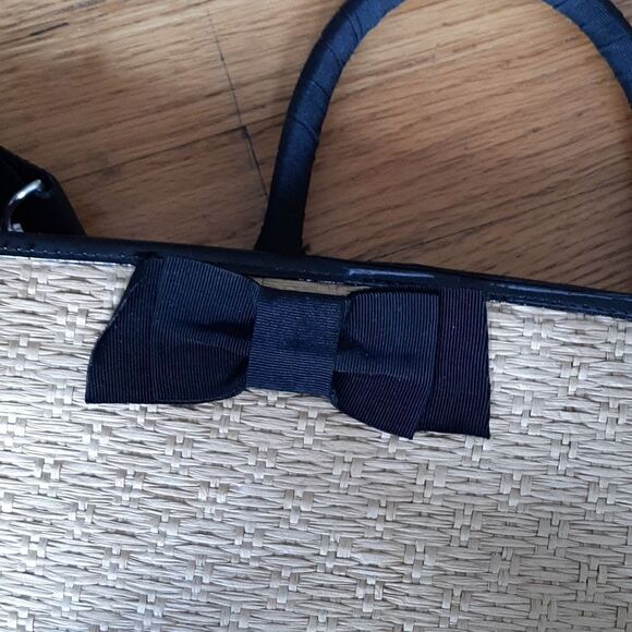 NWT Bath & Body Works straw tote - Picture 9 of 10